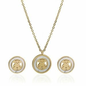 Meet your Posher, Myrna